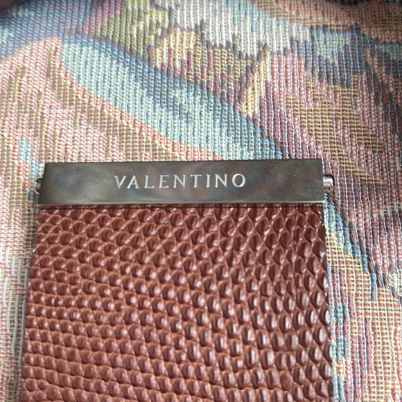 Valentino watch (new in a box). Genuine Lizard. - Picture 4 of 8